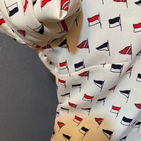 Talbots Ivory Blue & Red Sail nautical Flag Blouse - Picture 4 of 15